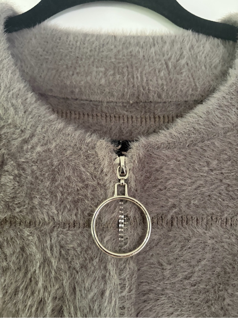 Faux Fur Zip-Front Jacket in Greige, Ring Zipper Pull, Women’s Medium Soft Fuzzy - Picture 4 of 8